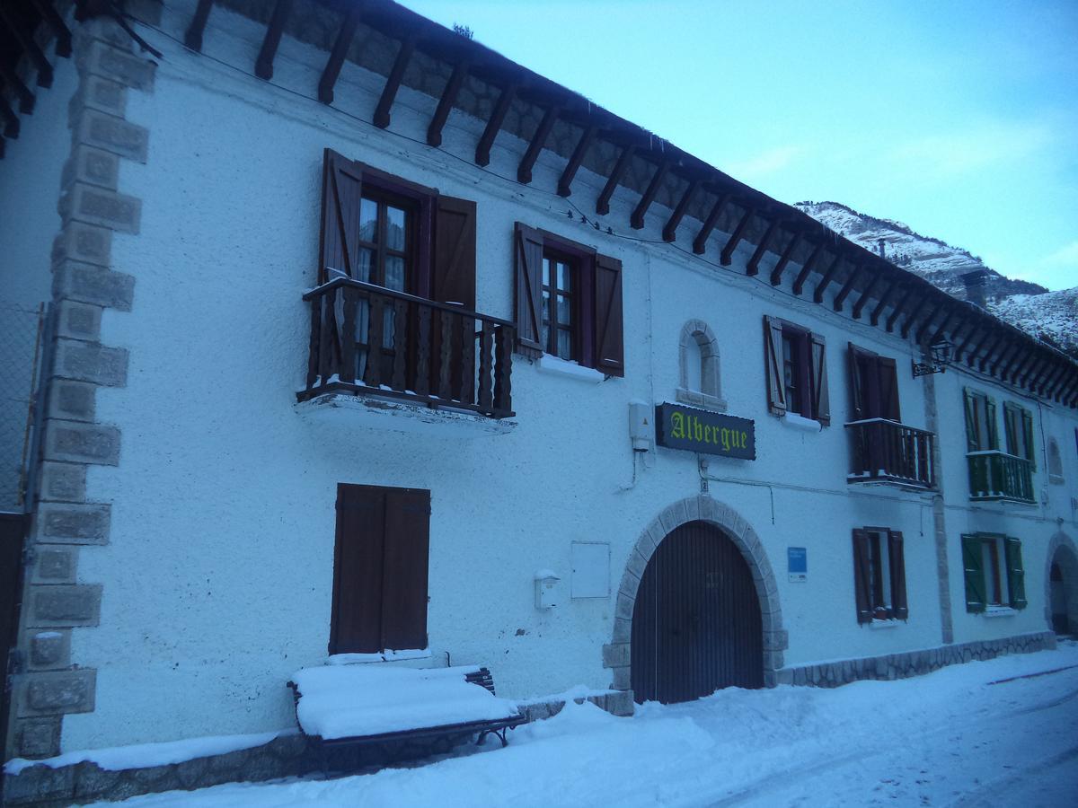 Albergue De Canfranc Estacion Exterior photo